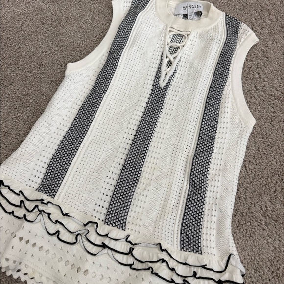 Derek Lam Crosby white and black Sleeveless Top eyelet - Picture 3 of 3
